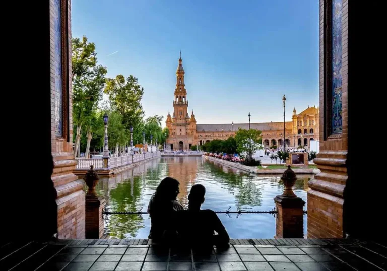 El arte de encontrar pareja en Sevilla