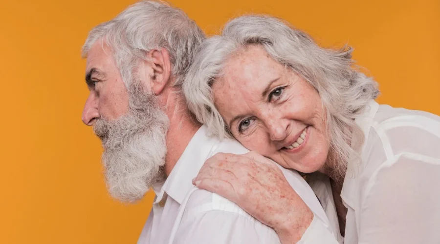 No eres mayor para encontrar pareja